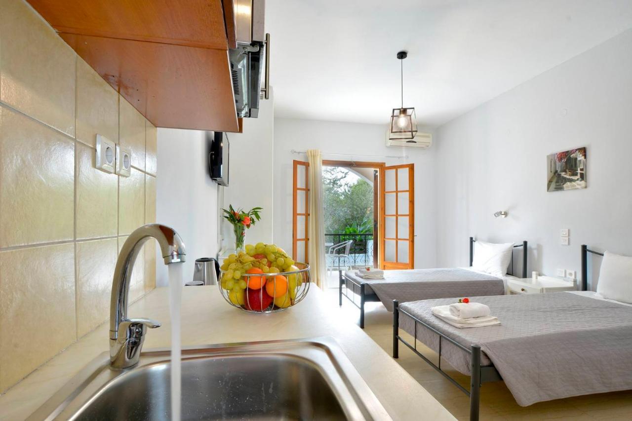 Kalliopi Apartments โรดา ภายนอก รูปภาพ